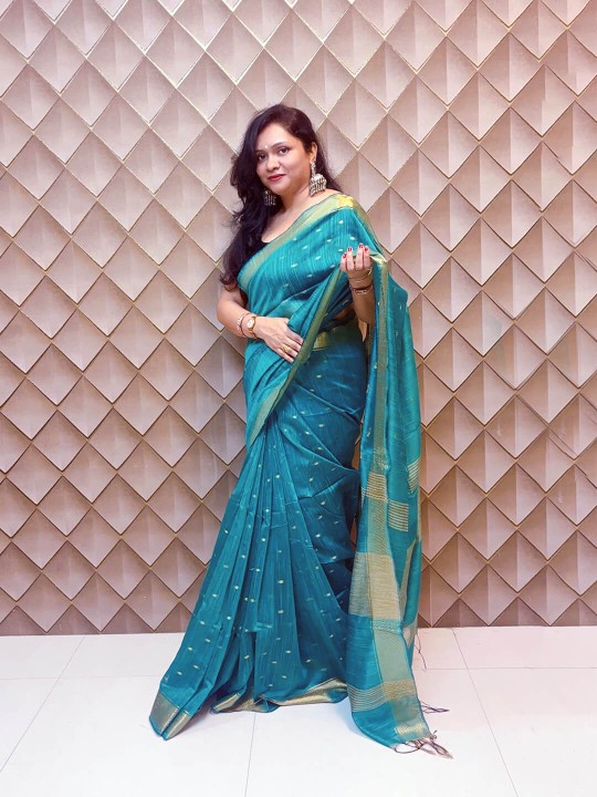 GREEN WITH GOLDEN BUTA LINEN SAREE